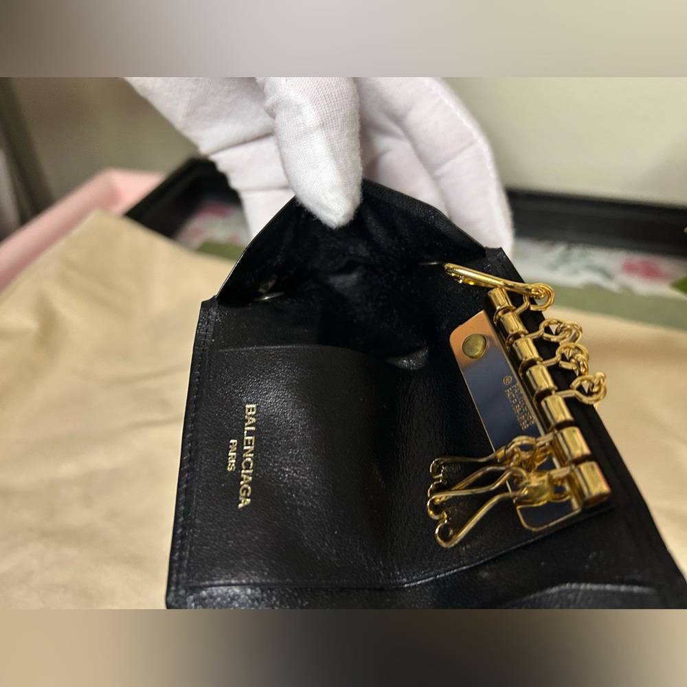 Balenciaga Black Leather Key Holder with Gold Hardware - Picture 4 of 6